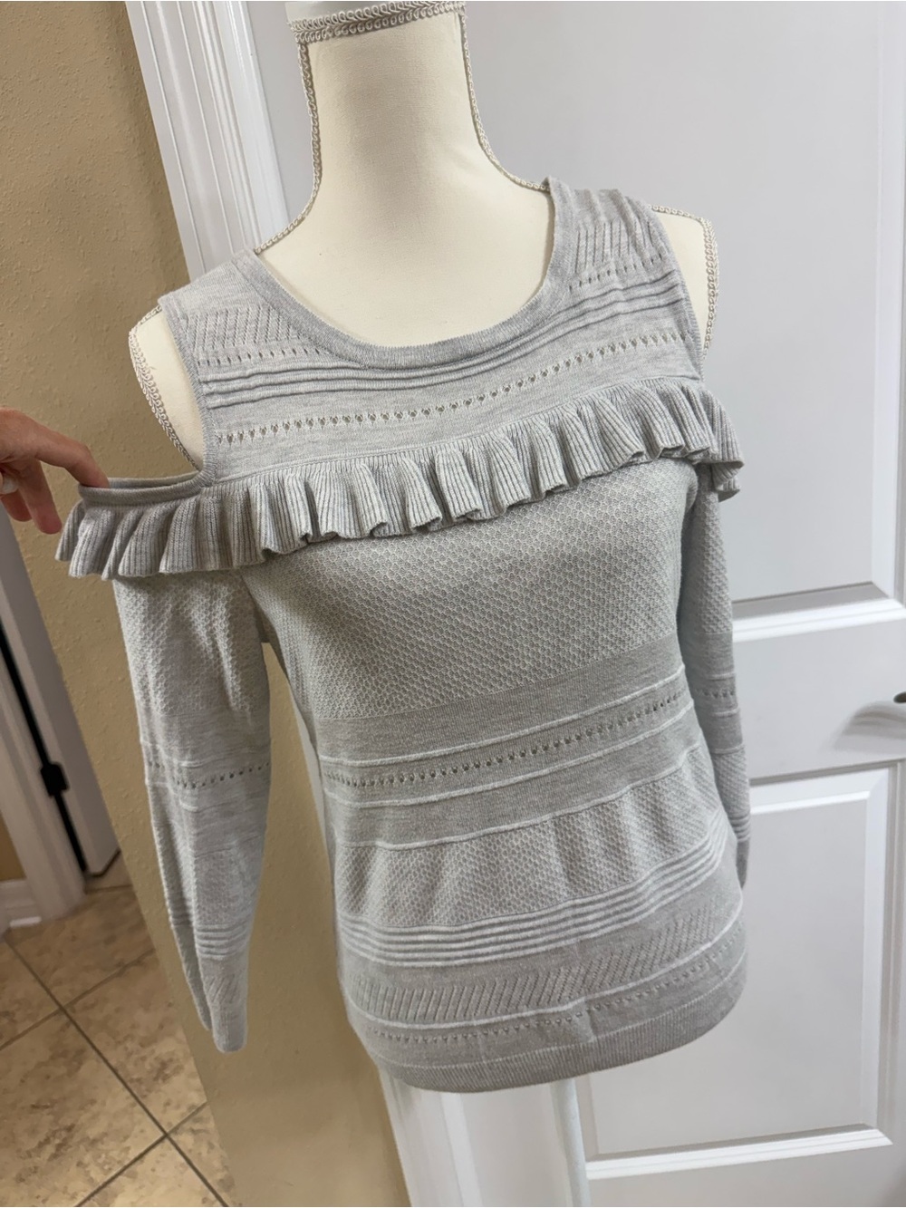Cold-Shoulder Ruffle Knit Sweater - Light Gray